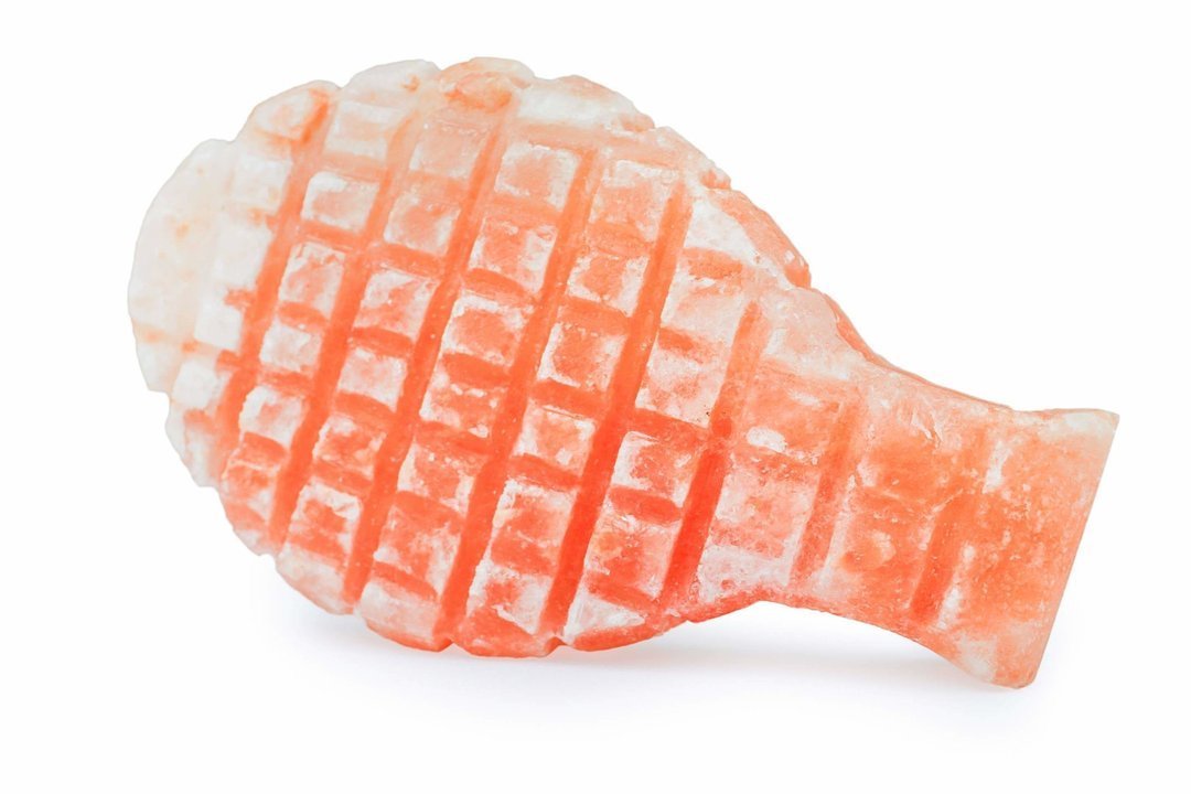 himalayan-pink-salt-foot-scrub-bar-macsons Hand-carved Himalayan pink salt foot scrub bar with grid texture on white background